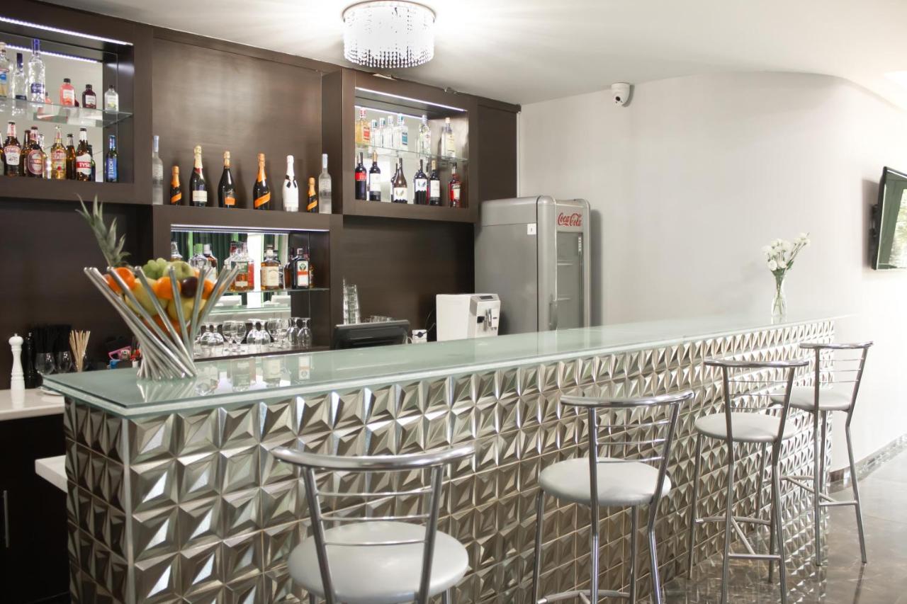 Hotel Promenada Biznes & Wypoczynek Radom Extérieur photo