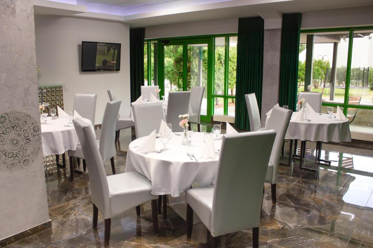 Hotel Promenada Biznes & Wypoczynek Radom Extérieur photo