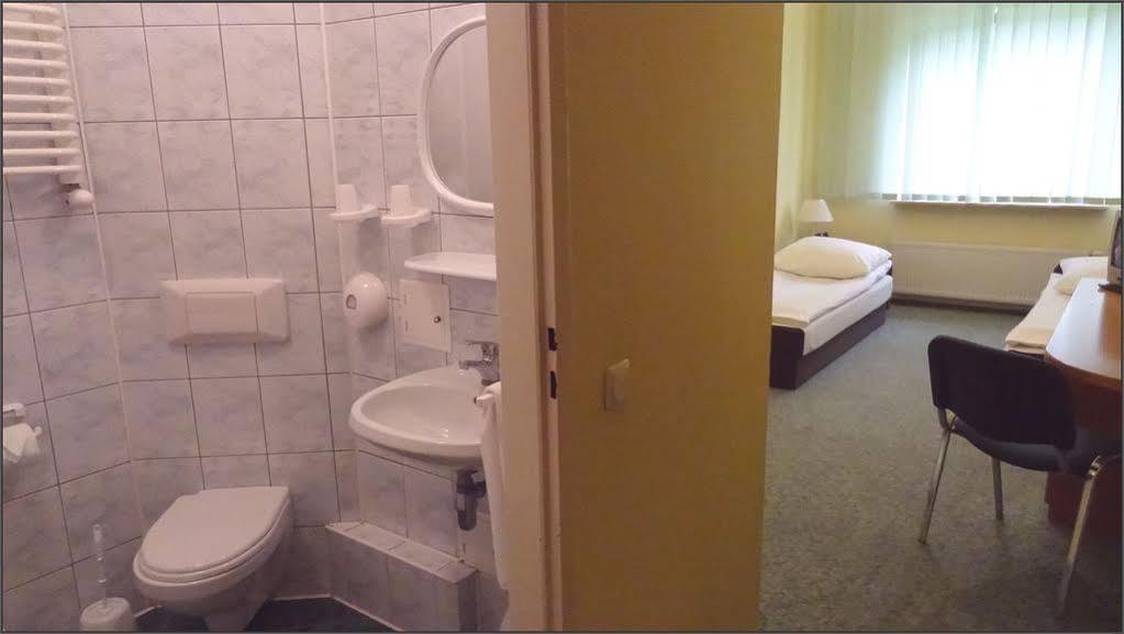 Hotel Promenada Biznes & Wypoczynek Radom Extérieur photo